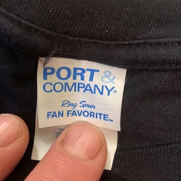 DECEMBER,  1981,  T shirt by Port & Co., black, large, 💯 cotton - Picture 2 of 8